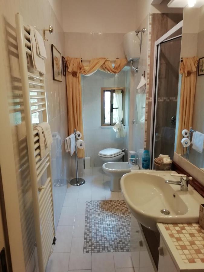 مبيت وإفطار تيرني Le Pinelle المظهر الخارجي الصورة
